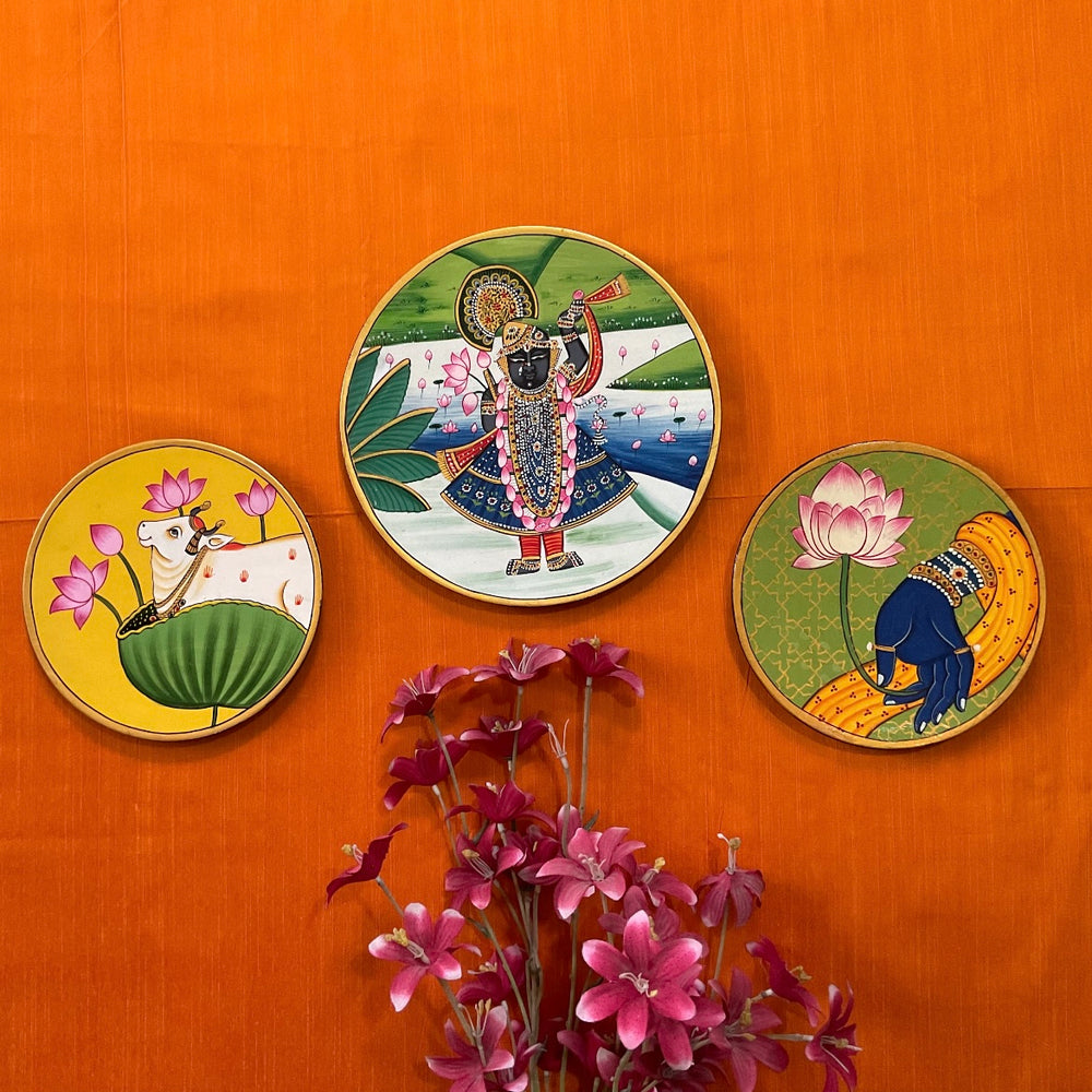 Gold Leaf Meenakari Marble Plate | Table Decor | Crafts N Chisel