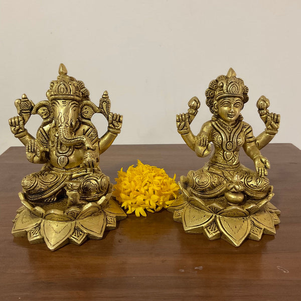 5” Lakshmi Ganesh Brass Idol - Decorative Home Decor - Crafts N Chisel - Indian Home Decor USA