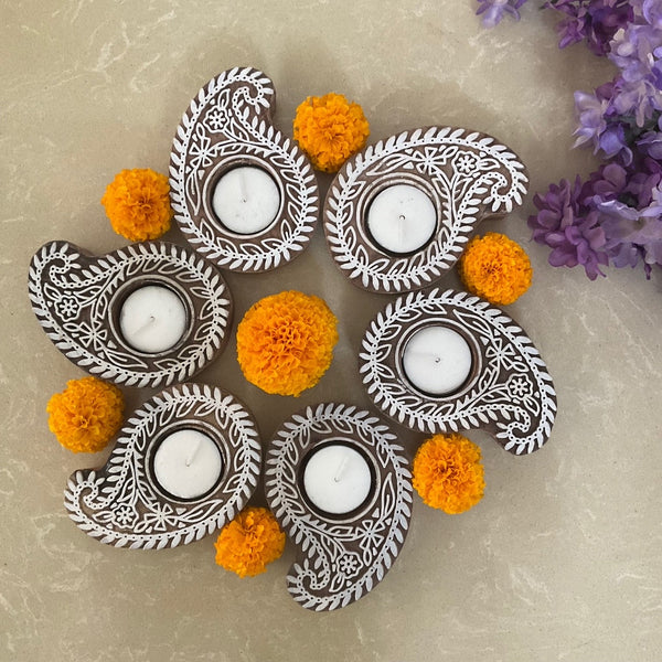Small Keri Wooden Diya (Set of 6) - Tea light Holder - Diwali Decor & Gifts - Crafts N Chisel - Indian Home Decor USA